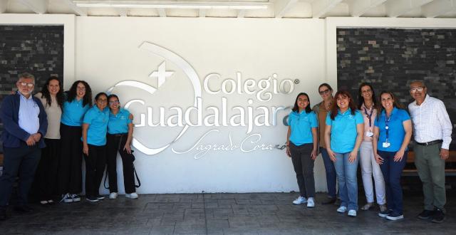 SHDNA core team with educators at Colegio Guadalajara del Sagrado Corazón