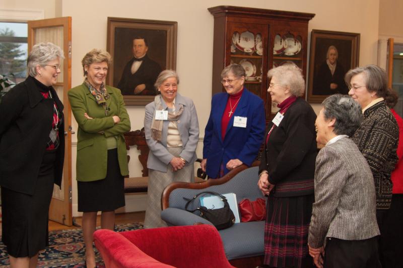 Cokie Roberts visiting at Academy of the Sacred Heart in Bloomfield Hills, Michigan