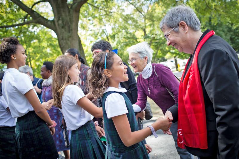 Members of the Central Team from Rome visited with students at Stone Ridge School of the Sacred Heart in Bethesda, Maryland, accompanied by Provincial Team member, Diane Roche, RSCJ, and the Head of the Conference of Sacred Heart Education, Suzanne Cook, RSCJ.